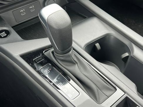 New 2026 Nissan Sentra SV FWD image 23