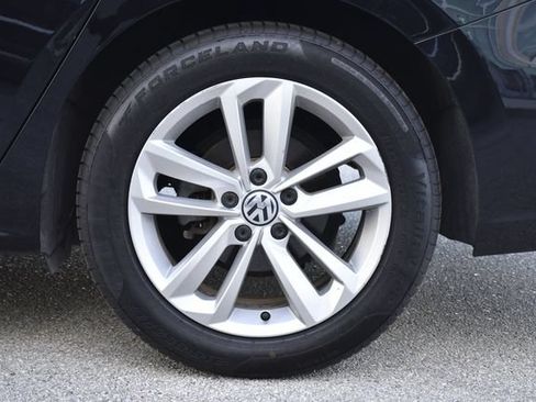 Used 2020 Volkswagen Passat 2.0T SE FWD image 29