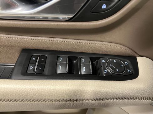 Used 2024 GMC Yukon Denali w/ Denali Reserve Package image 26