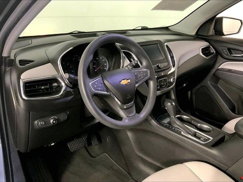 Used 2018 Chevrolet Equinox LS FWD image 14