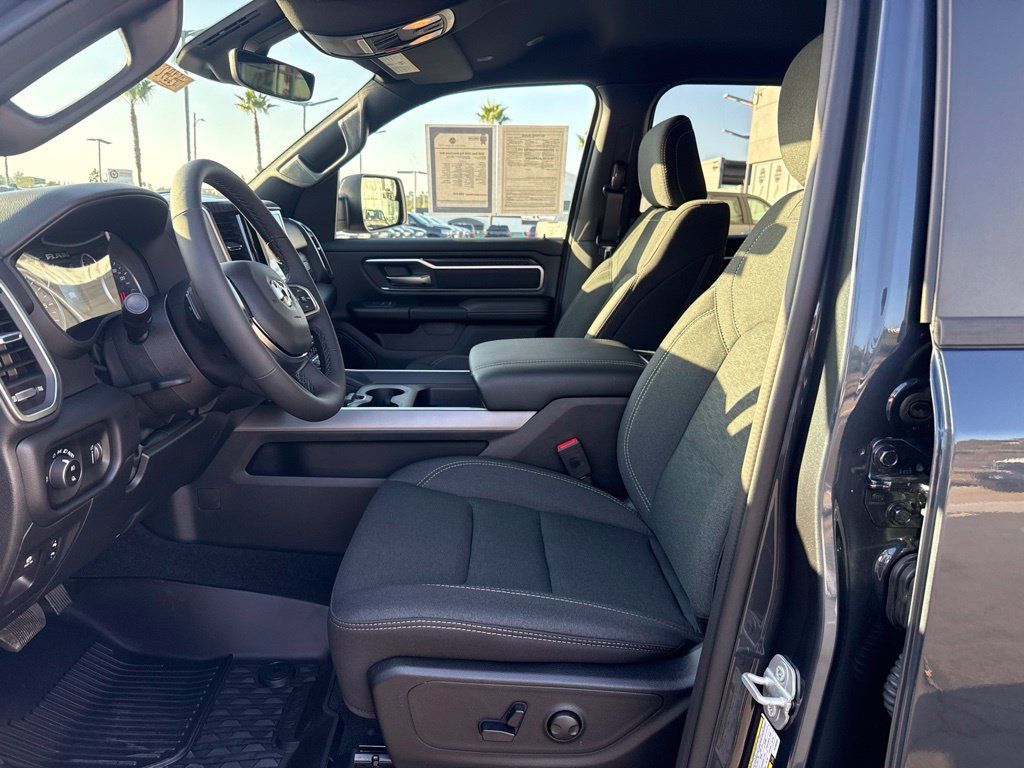 Used 2026 RAM 1500 Big Horn w/ Night Edition AWD/4WD image 12
