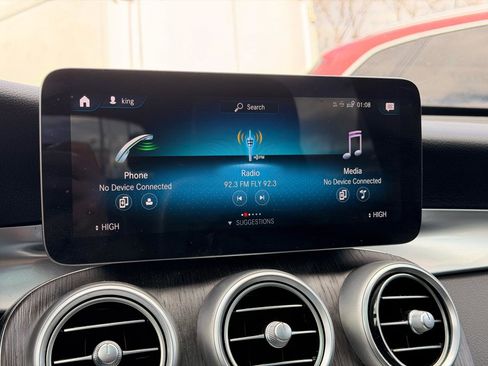 Used 2021 Mercedes-Benz GLC 300 4MATIC image 23