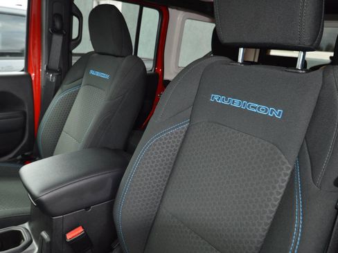 Used 2025 Jeep Wrangler Unlimited Rubicon 4xe w/ Safety Group image 13