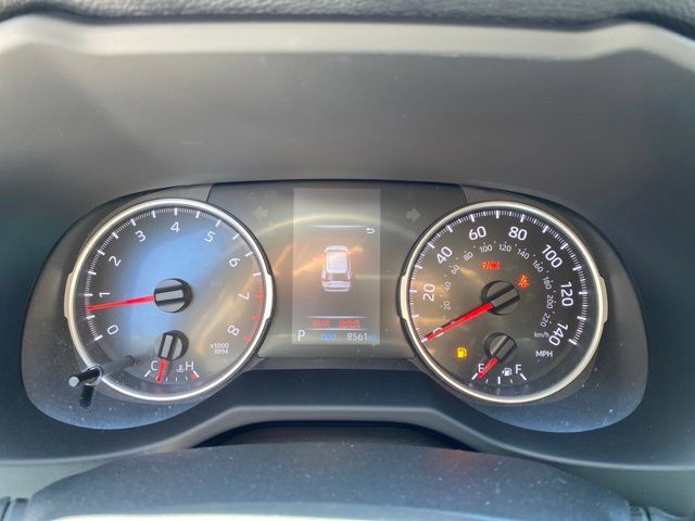Certified 2021 Toyota RAV4 LE AWD/4WD image 6