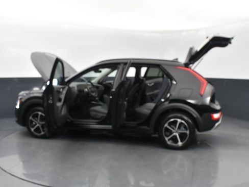 Certified 2025 Kia Niro EX FWD image 54
