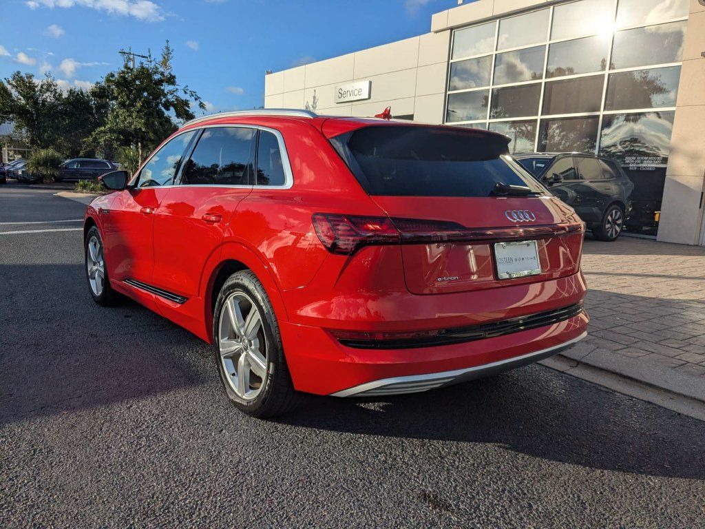 Used 2019 Audi e-tron Premium Plus AWD/4WD image 4