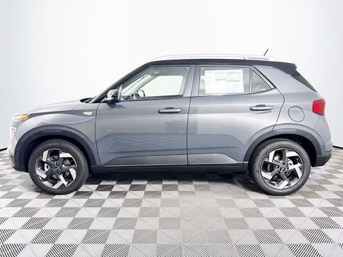New 2026 Hyundai Venue SEL FWD image 2