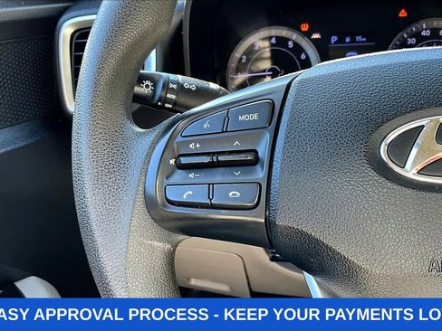Used 2020 Hyundai Venue SEL FWD image 11