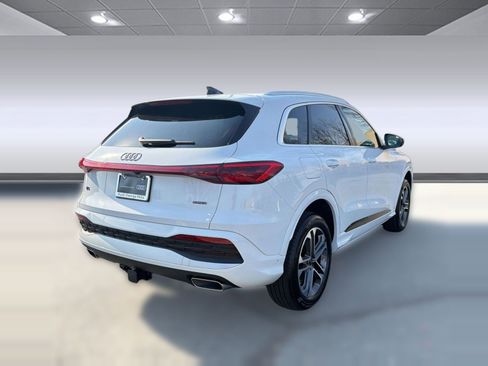 Used 2025 Audi Q5 Premium Plus w/ Premium Plus AWD/4WD image 8