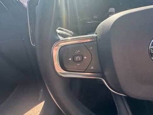 Used 2023 Volvo XC40 B5 Plus w/ Driver Assist Package AWD/4WD image 18