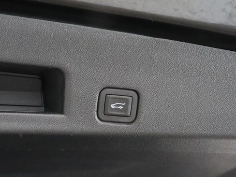 Used 2026 Chevrolet Traverse LT AWD/4WD image 29