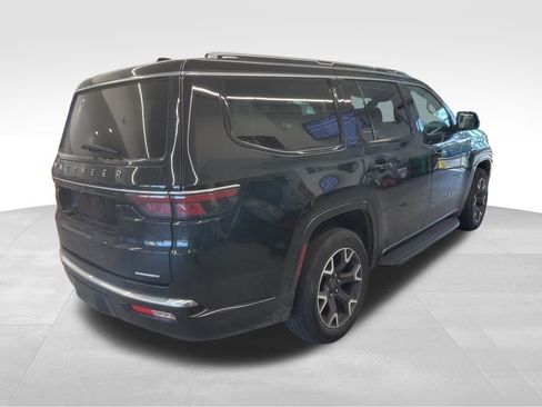 Used 2024 Jeep Wagoneer Series III image 20
