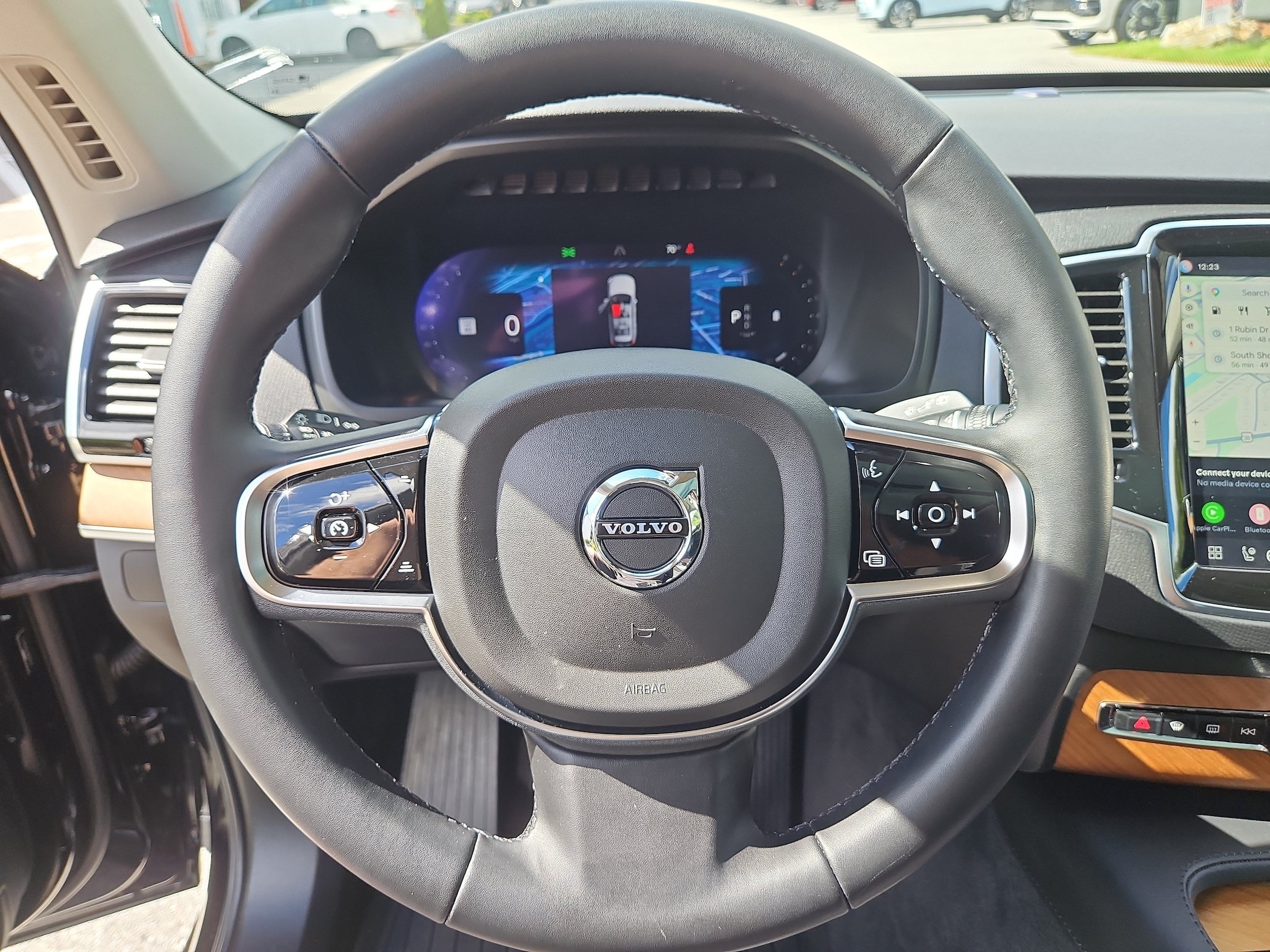 Used 2024 Volvo XC90 B6 Plus w/ Protection Package Premier AWD/4WD image 23