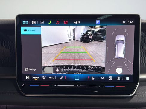 New 2026 Volkswagen Tiguan SE R-Line AWD/4WD image 26