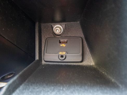 Used 2018 RAM ProMaster 3500 w/ Premium Appearance Group FWD image 29