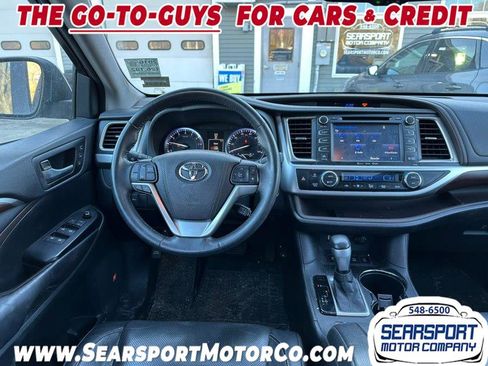 Used 2016 Toyota Highlander Limited image 3