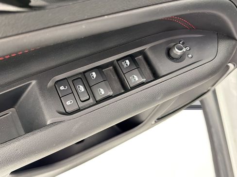 Used 2024 Jeep Compass Trailhawk AWD/4WD image 14