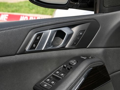 Used 2020 BMW X5 sDrive40i w/ Premium Package RWD image 49