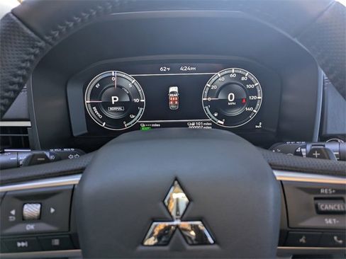 New 2025 Mitsubishi Outlander SEL image 34