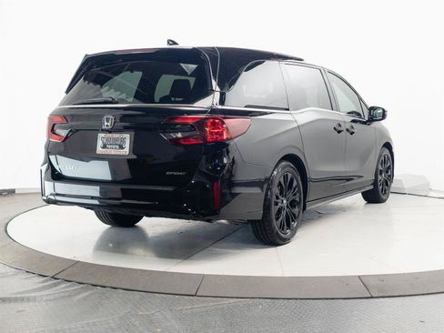 Used 2025 Honda Odyssey Sport-L image 12