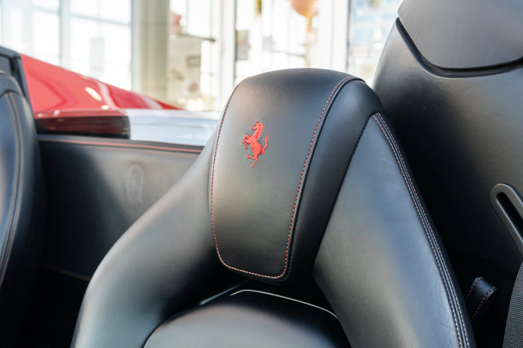 Used 2018 Ferrari 488 Spider RWD image 41