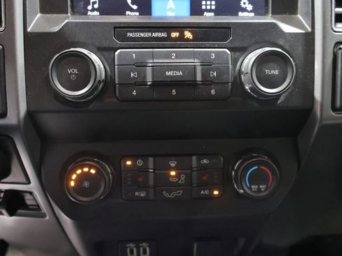 Used 2019 Ford F150 XLT w/ Equipment Group 302A Luxury AWD/4WD image 28