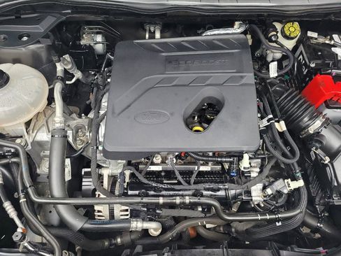 Used 2020 Ford Escape SE image 30