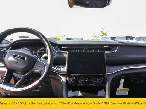 New 2025 Jeep Grand Cherokee Limited w/ Luxury Tech Group II image 10