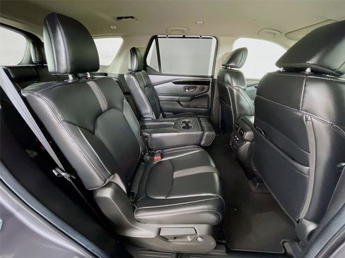 Used 2025 Honda Pilot EX-L image 33
