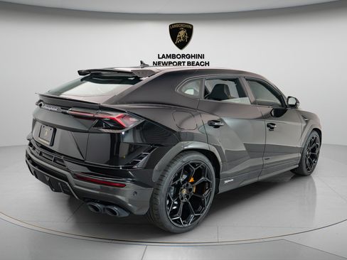 Used 2024 Lamborghini Urus Performante AWD/4WD image 6