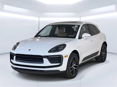 Used 2022 Porsche Macan w/ Premium Package Plus