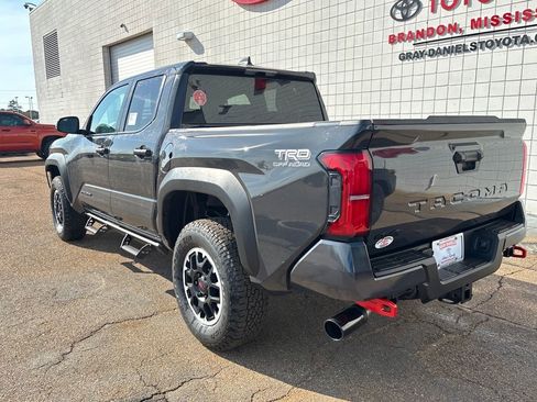 New 2026 Toyota Tacoma TRD Off-Road image 3