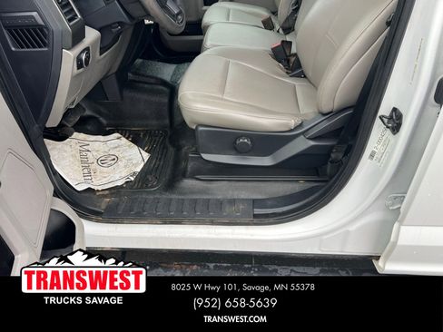 Used 2022 Ford F250 XL w/ Power Equipment Group image 3