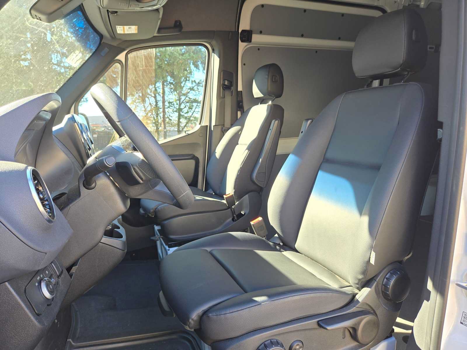 Used 2026 Mercedes-Benz Sprinter 2500 image 22