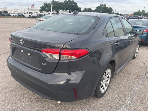 Used 2024 Toyota Corolla LE FWD image 4