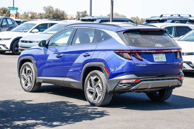 Certified 2023 Hyundai Tucson Limited AWD/4WD image 2