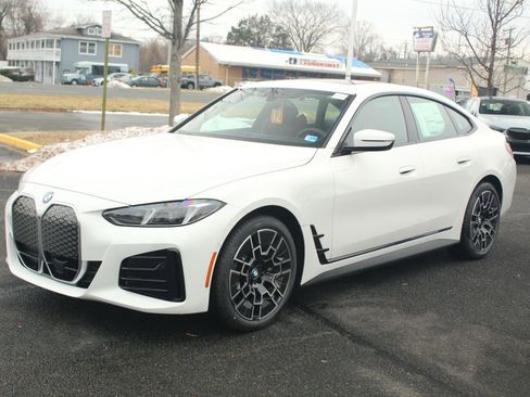 New 2026 BMW i4 xDrive40i w/ M Sport Package AWD/4WD image 4