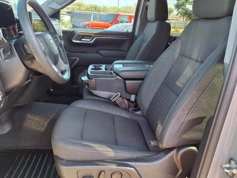 Used 2024 Chevrolet Silverado 1500 LT image 26