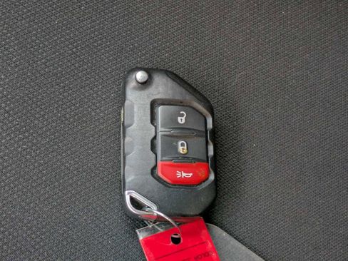 Used 2020 Jeep Wrangler Sport image 27