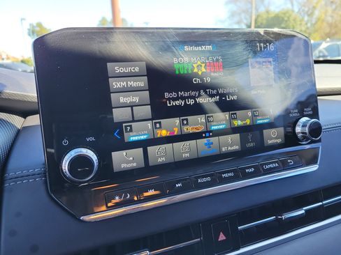 Used 2024 Mitsubishi Outlander SE image 27