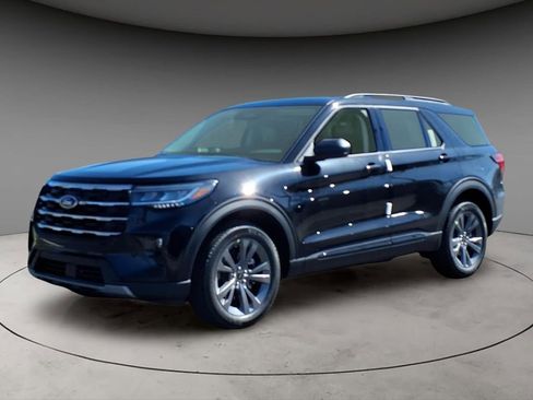 New 2026 Ford Explorer Active image 1