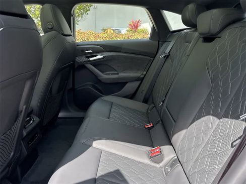 New 2025 Audi S6 e-tron Premium Plus image 27