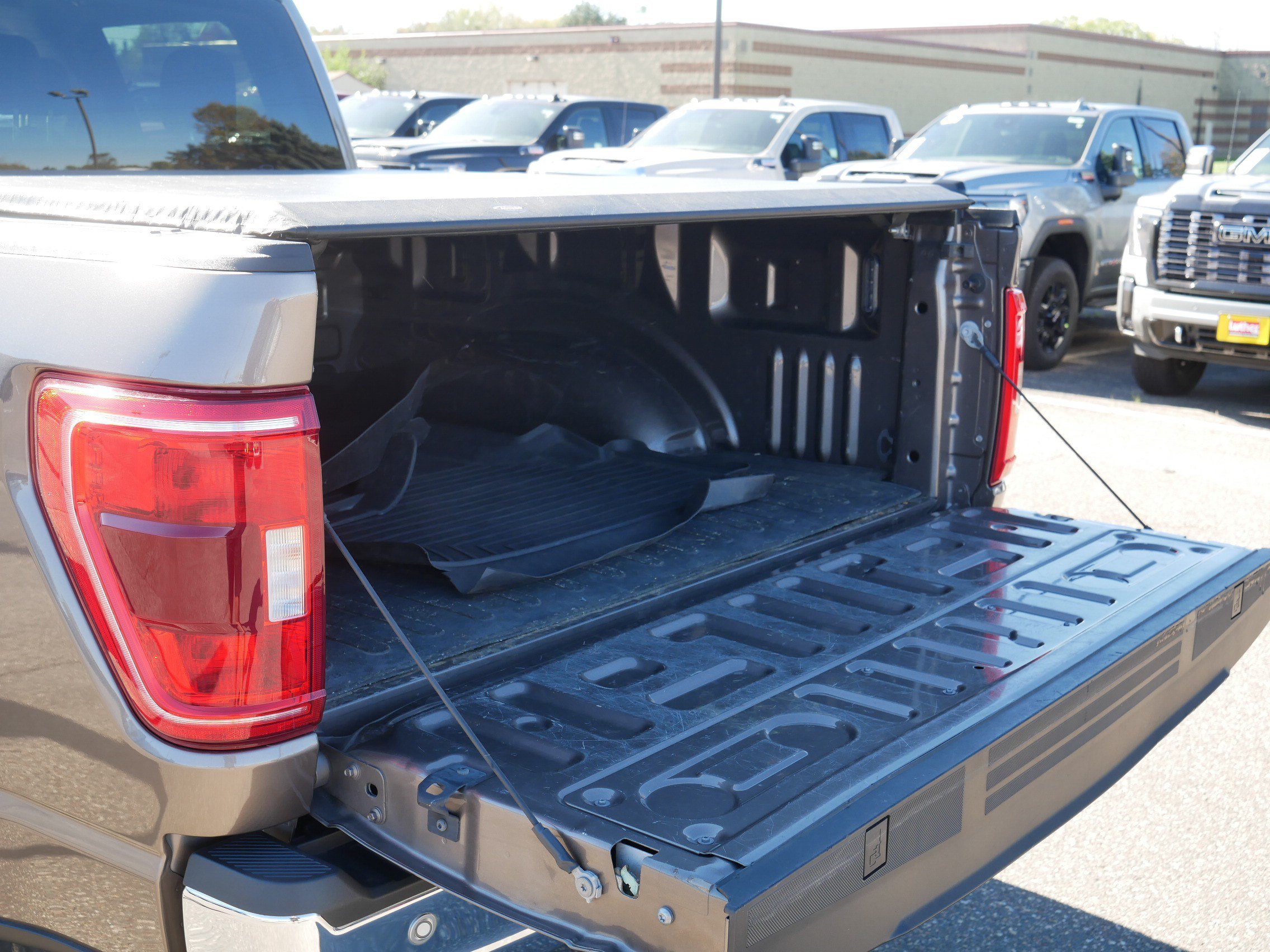 Used 2021 Ford F150 XLT w/ Equipment Group 302A High AWD/4WD image 18