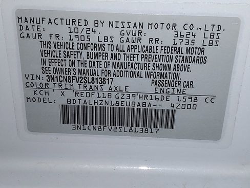 Used 2025 Nissan Versa SR w/ Trunk Package FWD image 33