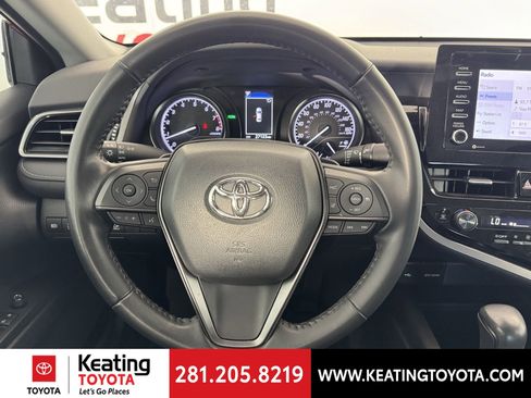 Certified 2023 Toyota Camry SE w/ Convenience Package image 30
