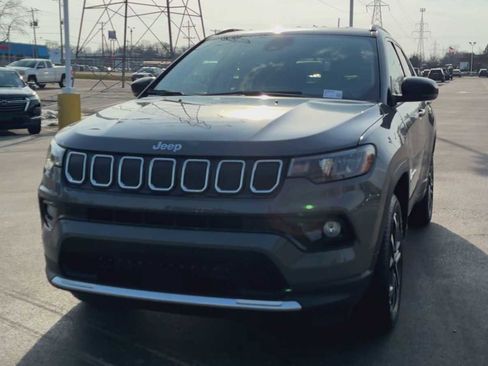 Used 2022 Jeep Compass Limited image 7