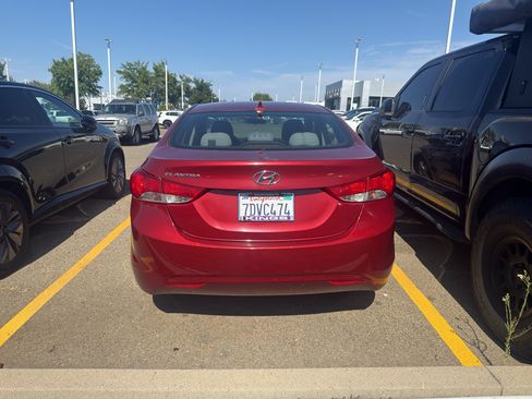 Used 2013 Hyundai Elantra GLS w/ Preferred Pkg FWD image 5