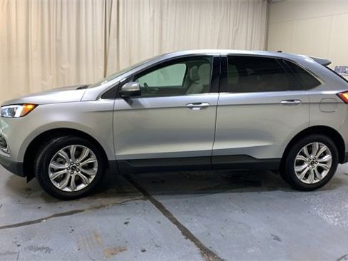 Certified 2024 Ford Edge Titanium image 6