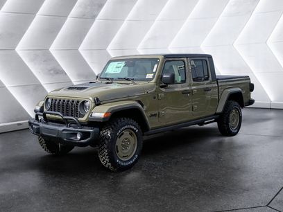 New 2026 Jeep Gladiator Sport
