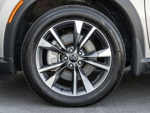 Used 2024 INFINITI QX60 Luxe w/ Performance Audio Package image 16